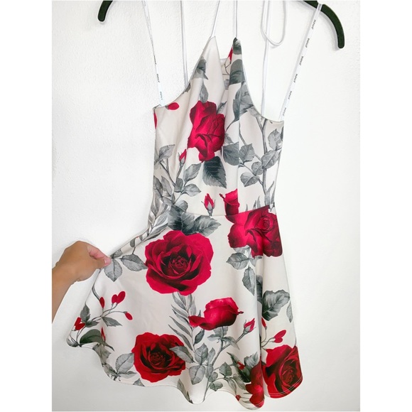 Papaya Dresses & Skirts - Super Cute Rose Dress